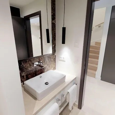 White Pearl 0.04 Apartman *